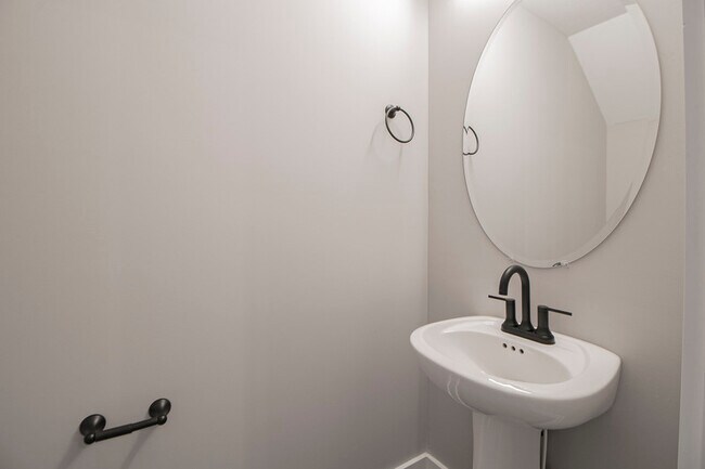 Building Photo - 403 Jonathan Wade Cir