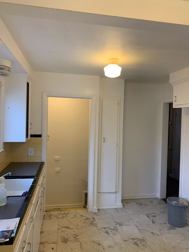 Building Photo - 19516 Trinity St