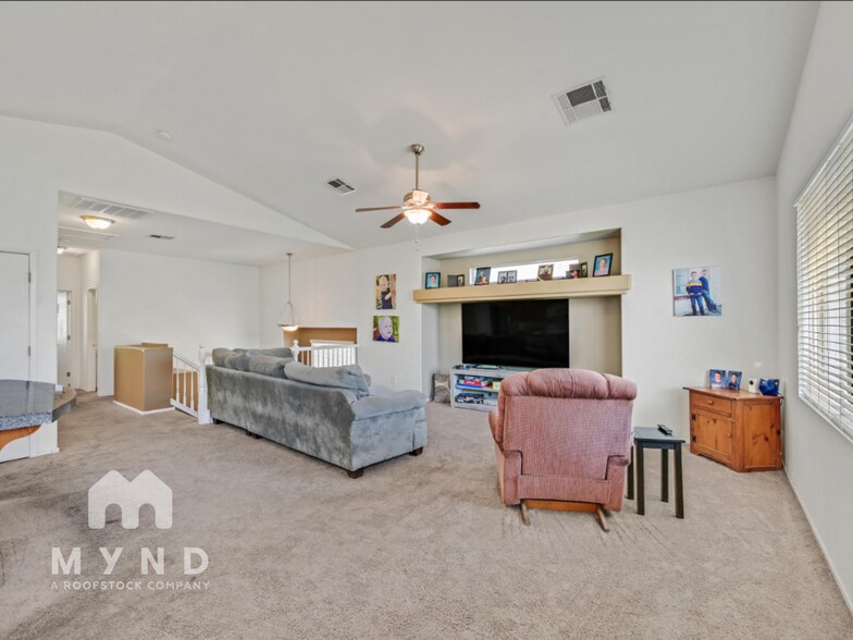 Building Photo - 9105 White Eyes Ave