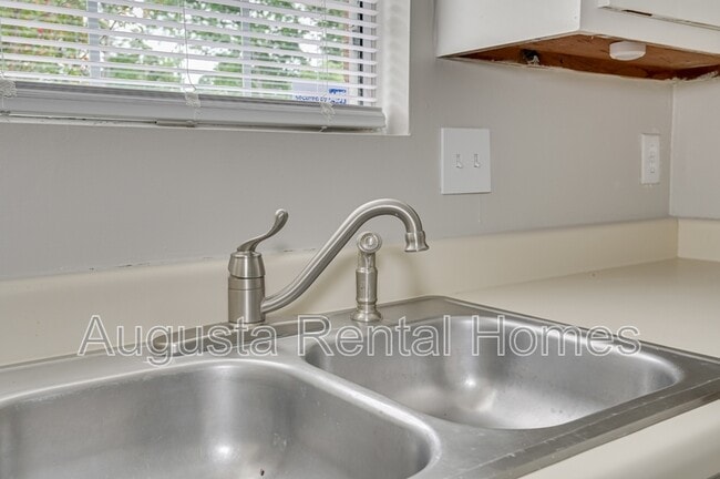 Building Photo - 4529 Caliburn Way