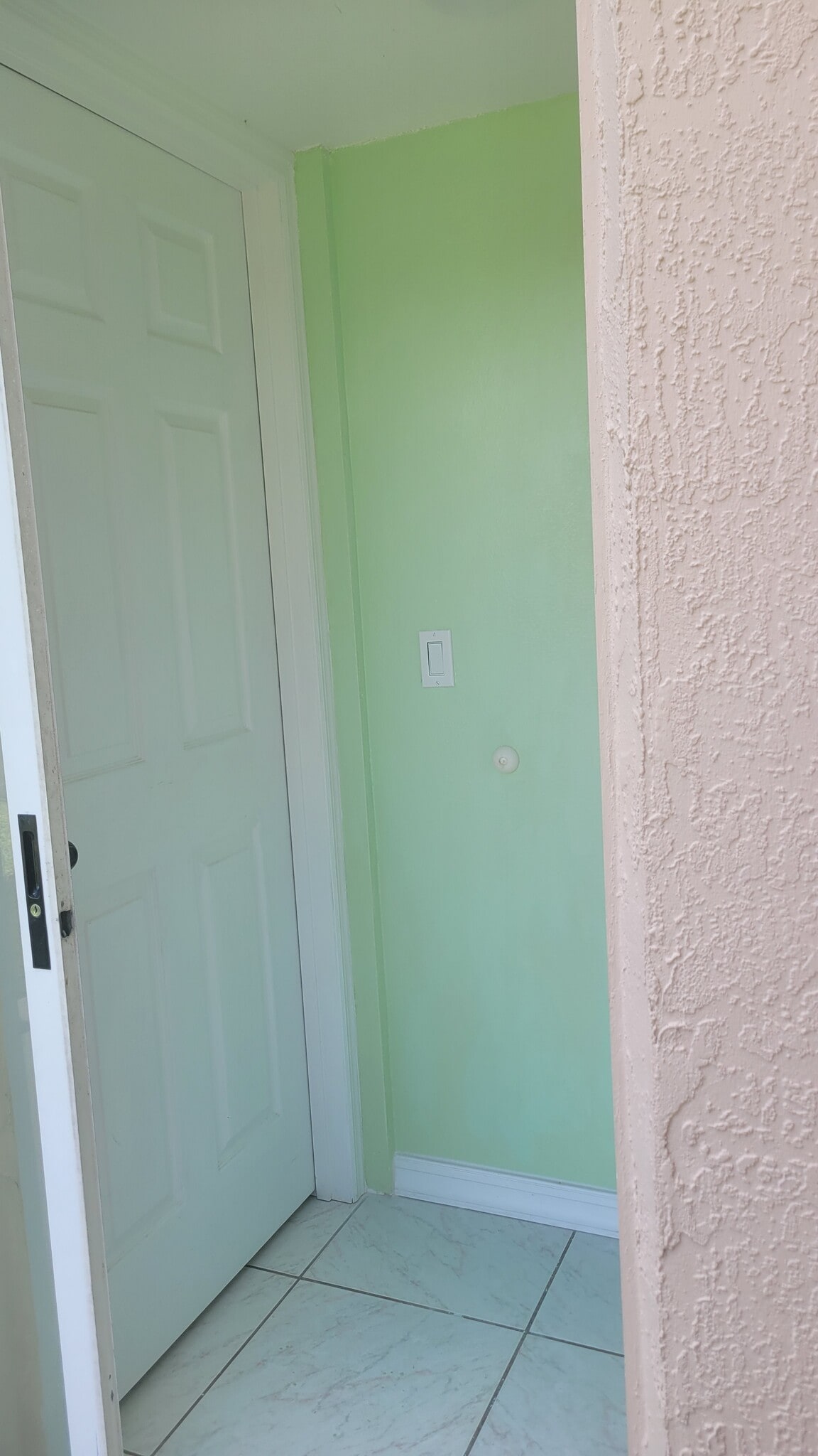 Entrance - 106 Woodbury Pines Cir