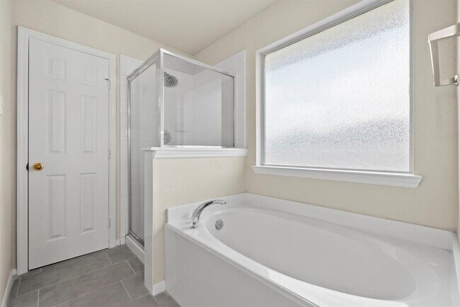 Building Photo - 13935 Maleewan Ln