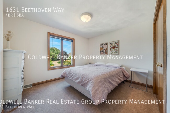 Building Photo - 1631 Beethoven Way