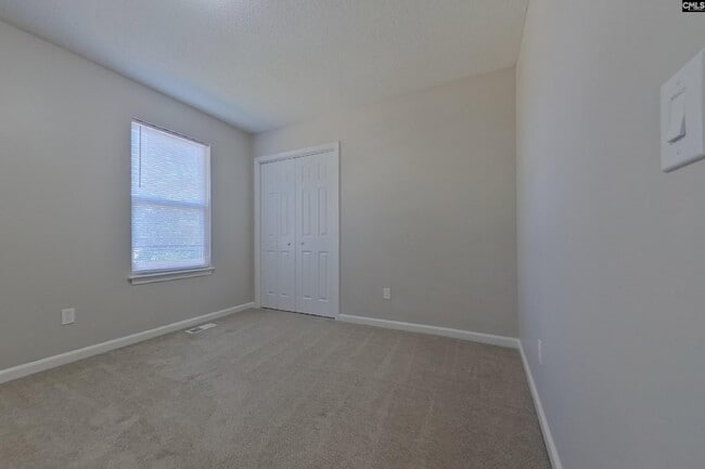 Building Photo - 108 Woodlands Village Dr