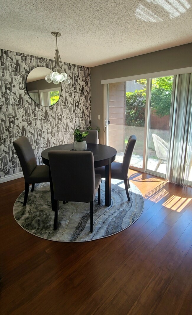 Building Photo - 17430 Ambaum Blvd S