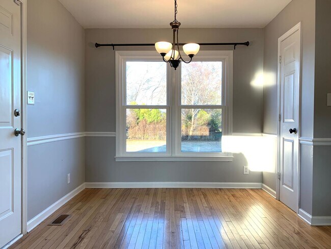 Building Photo - 1233 Cobblestone Ln