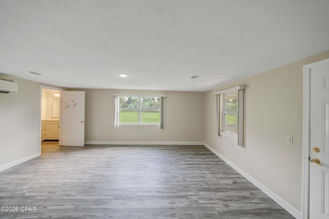 Building Photo - 4736 Sunset Dr