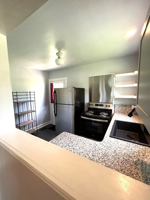 Building Photo - Charming 3-Bedroom South Nashville Rental with Hardwood Floors!