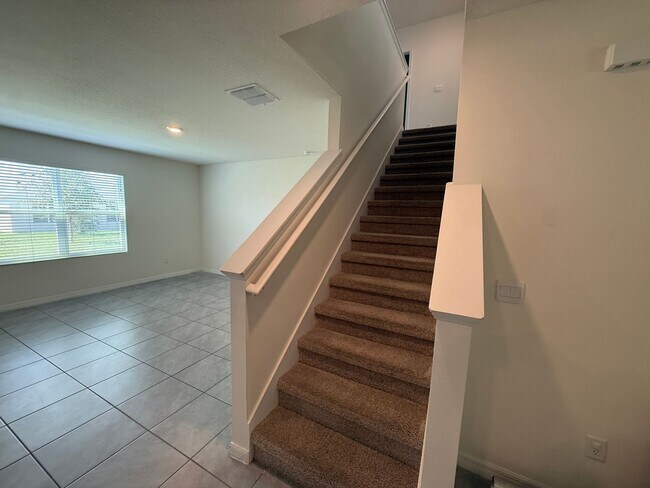 Building Photo - 11106 Amber Ridge Dr