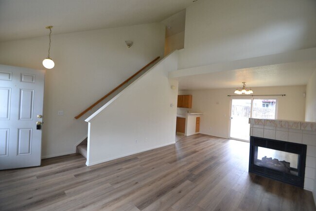 Building Photo - 7228 Waterman Way