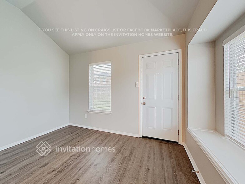 Building Photo - 209 Tanglewood Pl