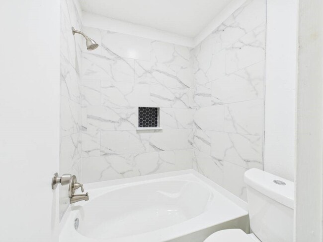 Building Photo - 506 Coppersmith Dr