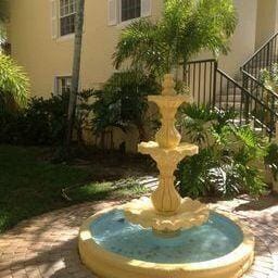 Building Photo - 1105 Lake Shore Dr