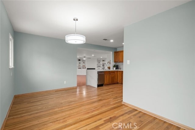 Building Photo - 5229 E Walkerton St