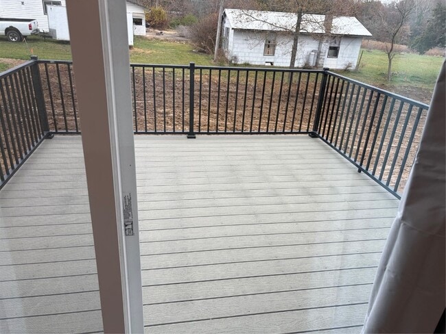 Building Photo - 28712 Woodland Heights Dr