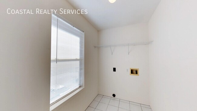 Building Photo - 1858 Norwood Ct