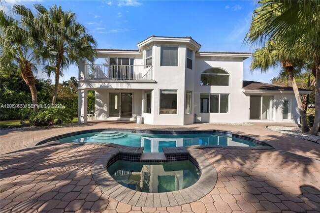 Building Photo - 16449 SW 84th Pl