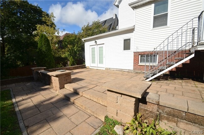 Building Photo - 210 Lincoln Park Dr