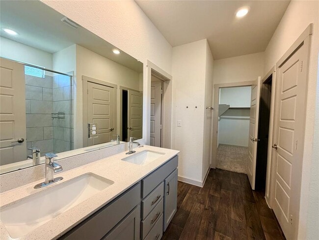 Building Photo - 3008 Louris Ln