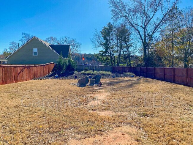 Building Photo - 489 Berry Shoals Rd