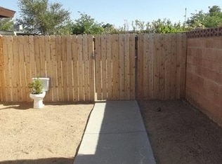 Building Photo - 705 W Graaf Ave