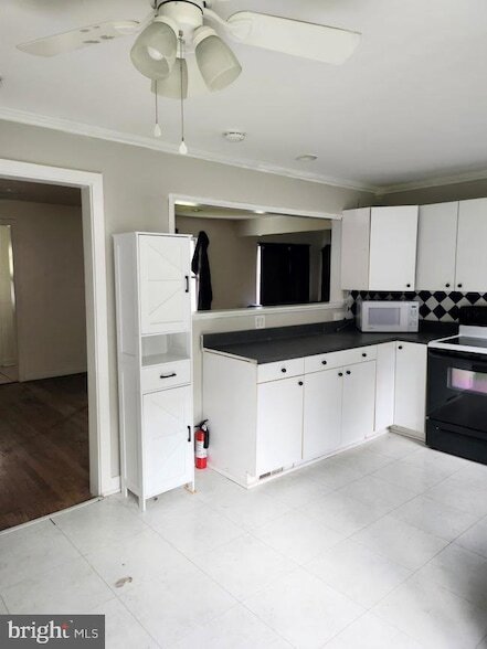 Building Photo - 172 Raystown Rd