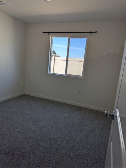 Building Photo - 7804 Forestdale Wy