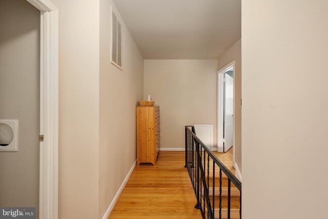 Building Photo - 6917 Stoneybrooke Ln
