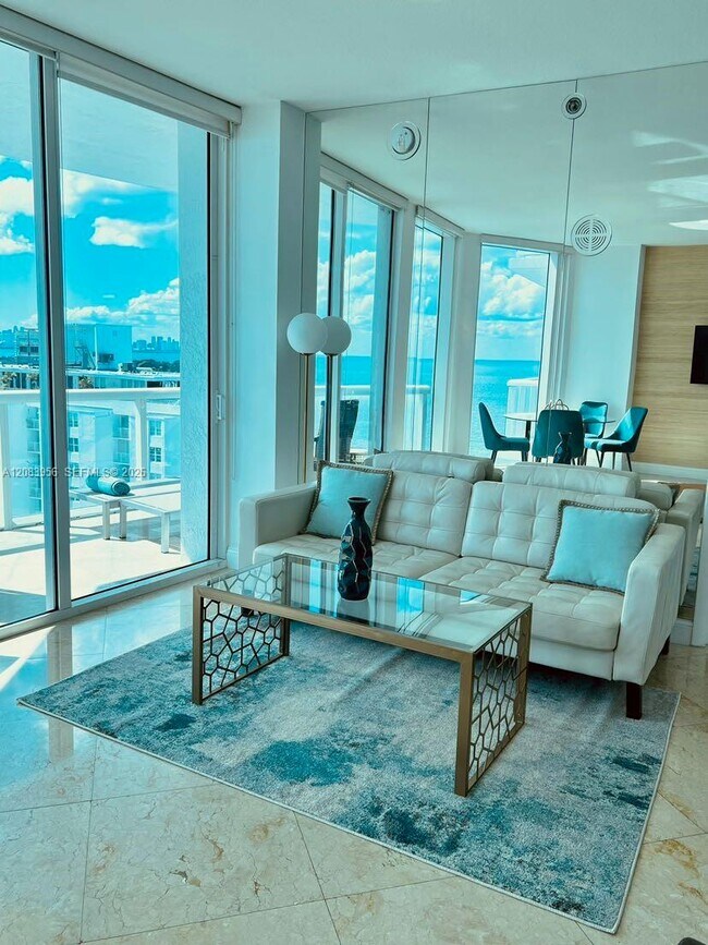 Building Photo - 6515 Collins Ave