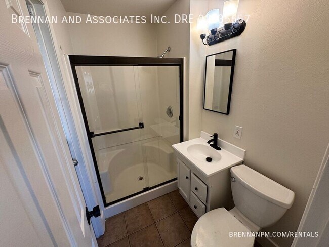 Building Photo - 9125 Heatherdale St