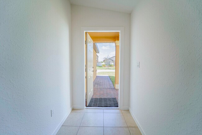 Building Photo - 788 Worlington Ln