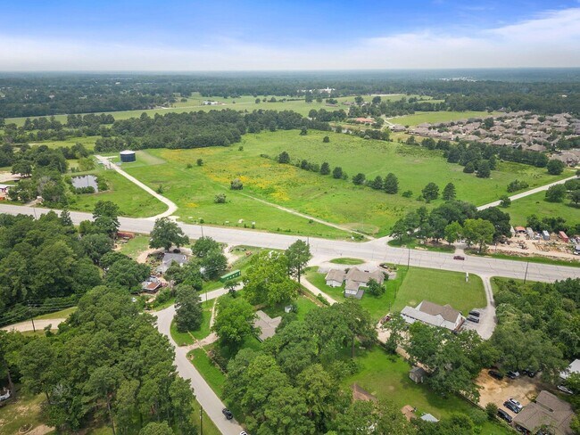 Building Photo - 15722 Treichel Rd