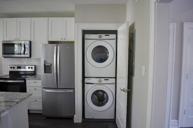 Building Photo - 7505 Pershing Ave