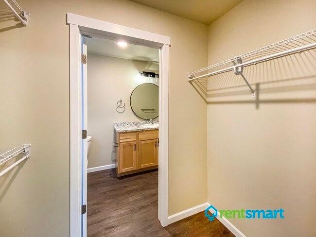 Building Photo - 3484 MT-200