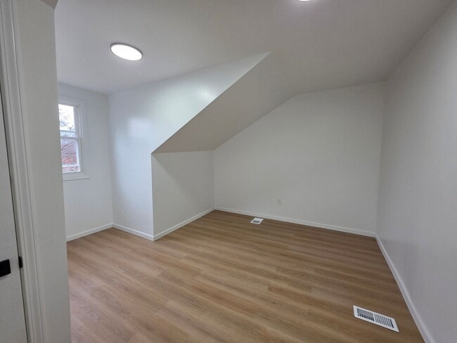 Building Photo - Newly updated 3 bedroom 2 bathroom house for Rent!!!