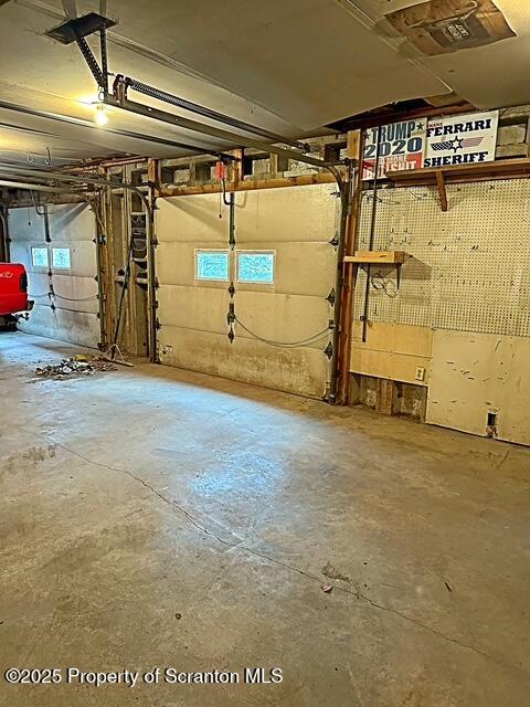 Building Photo - 385 Rattlesnake Hill Rd