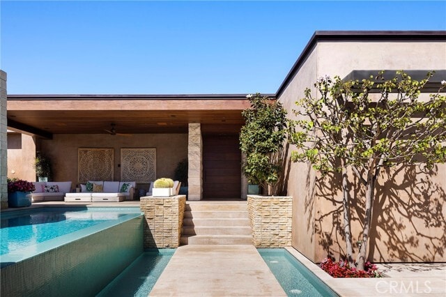 Building Photo - 2495 Riviera Dr