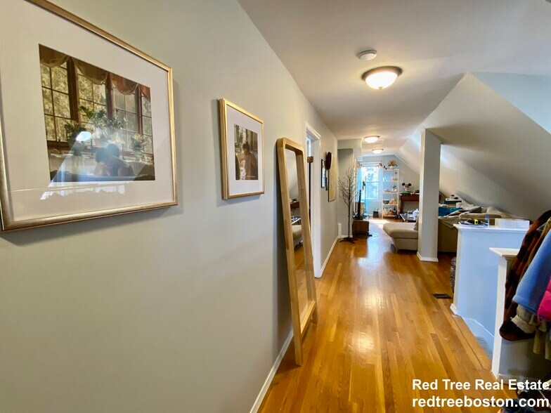 Building Photo - 3142 Washington St