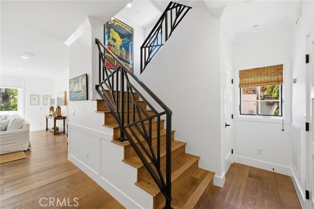 Building Photo - 305 Montero Ave