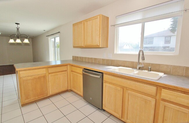 Building Photo - 9607 W Lillywood Dr