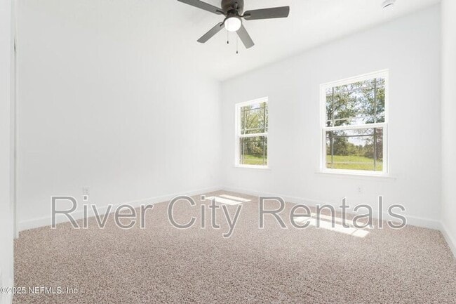 Building Photo - 9261 Dolphin St