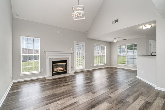 Building Photo - 6656 Blythedale Dr