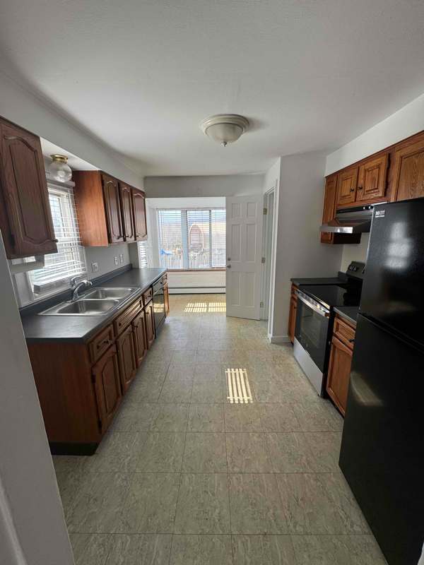 Building Photo - 11 Housatonic Ave