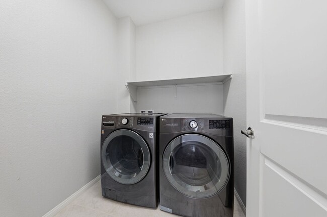 Building Photo - Southwest Gem! 3BR + Loft, Smart Home, Low-Maintenance Paver Patio