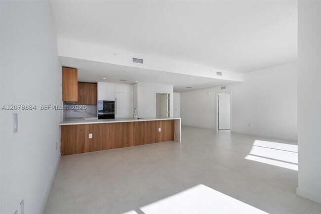 Building Photo - 1400 Biscayne Blvd