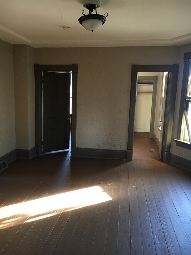 Building Photo - 2463 N Holton St