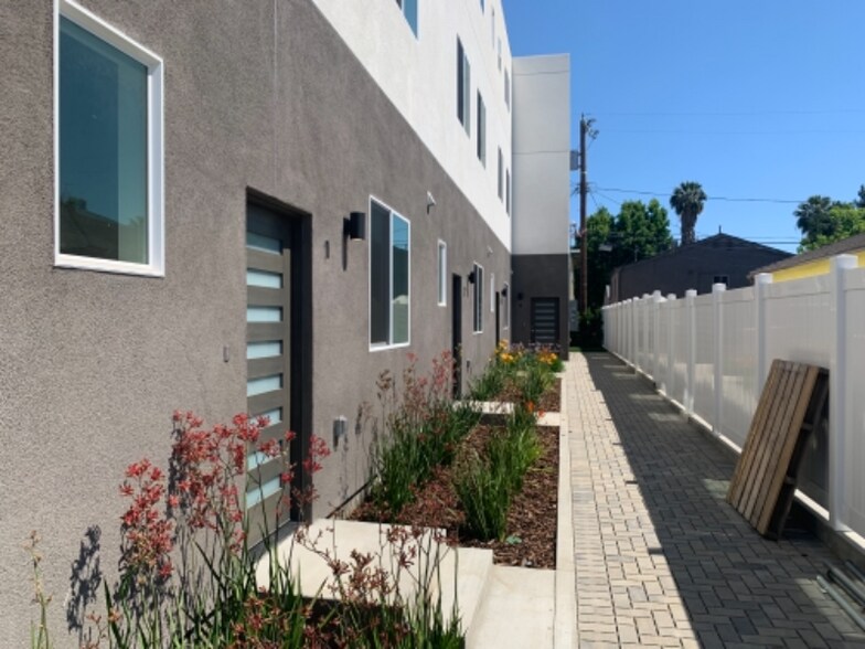 Primary Photo - 11472 Albers St