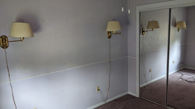 Bedroom 1 - 6745 Middlebrook Blvd