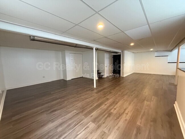 Building Photo - 468 Columbine Ln