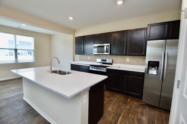 Building Photo - 6816 Cobble Spgs Ln